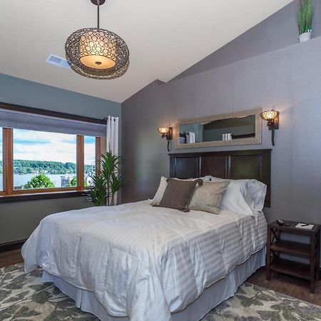 River View Lodge Le Claire エクステリア 写真