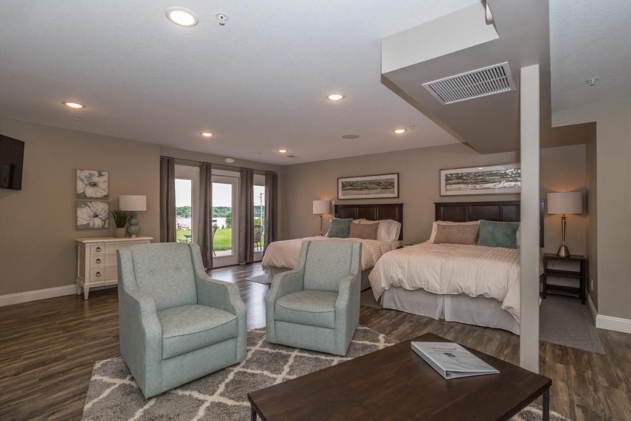 River View Lodge Le Claire エクステリア 写真