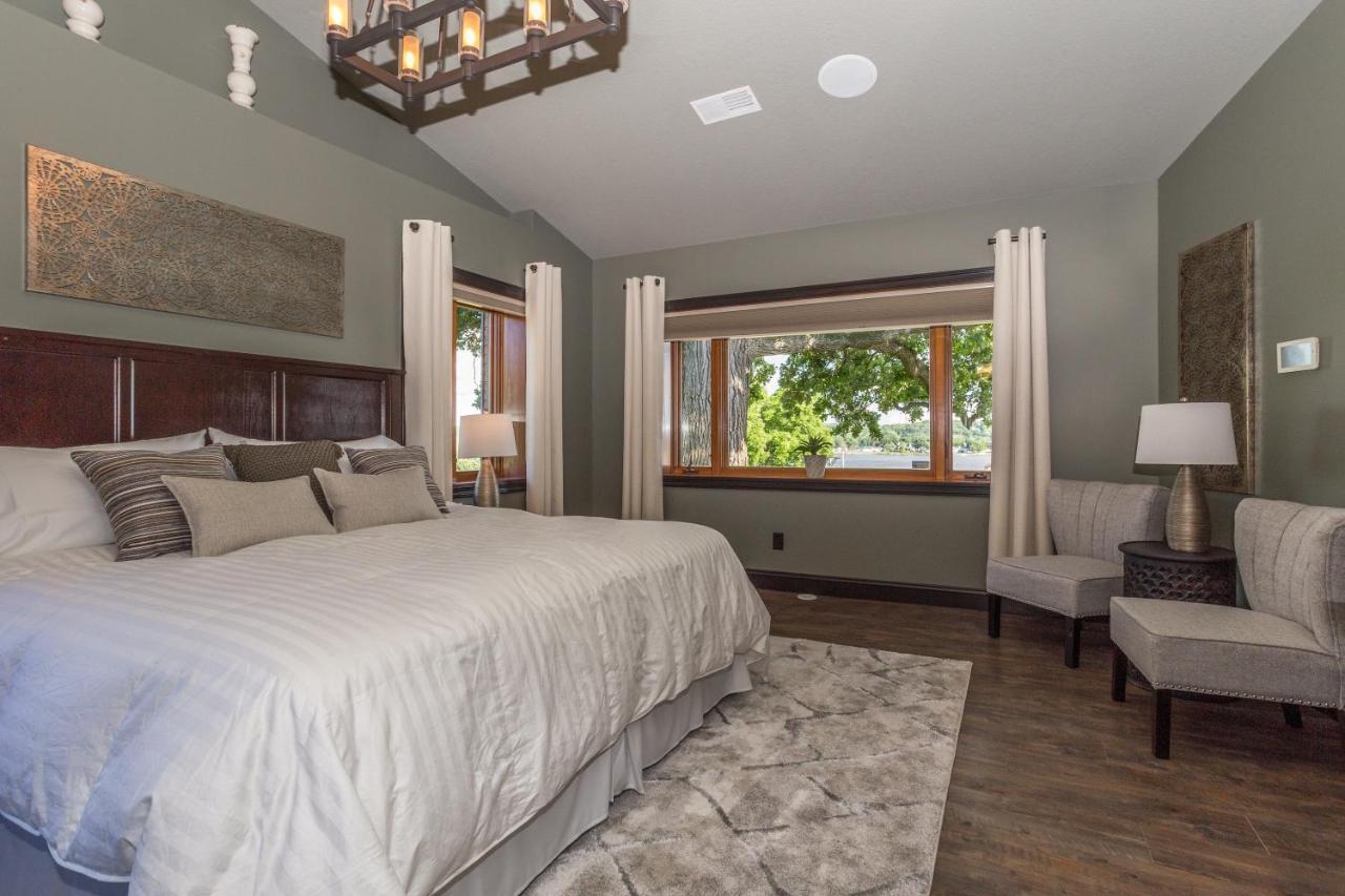 River View Lodge Le Claire エクステリア 写真