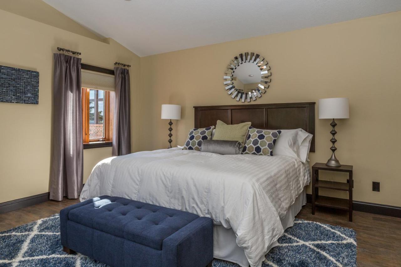 River View Lodge Le Claire エクステリア 写真