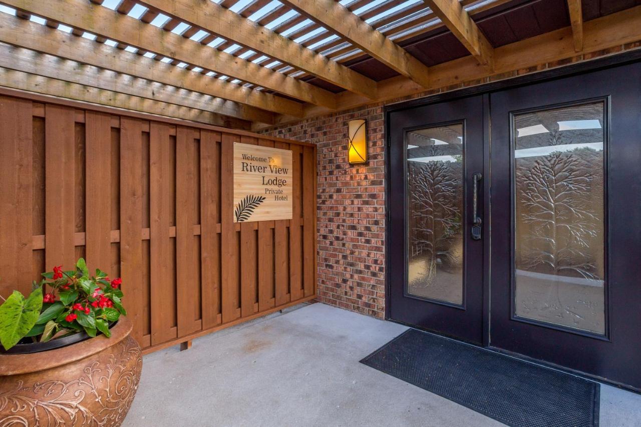 River View Lodge Le Claire エクステリア 写真